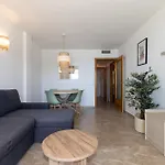 Uhc Arinsal Family Complex